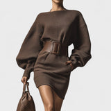 Lídia - Vestido curto em malha com cintura estruturada