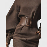 Lídia - Vestido curto em malha com cintura estruturada