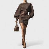 Lídia - Vestido curto em malha com cintura estruturada